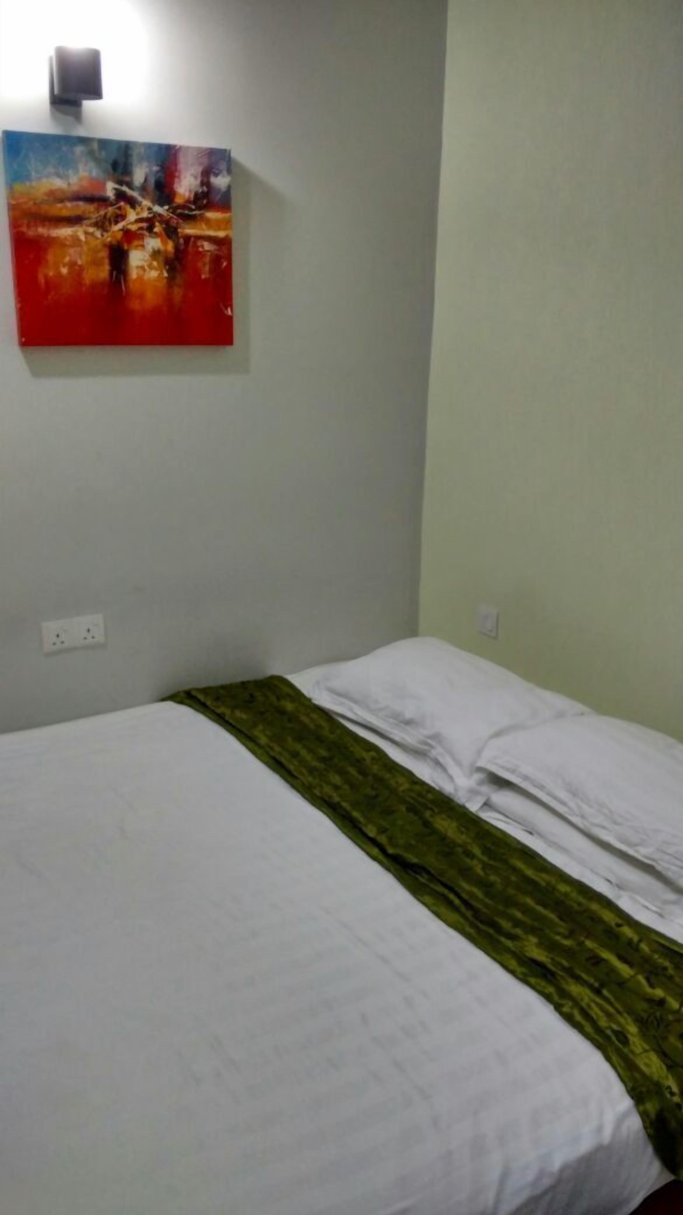 double deluxe room | desk, iron/ironing board, free wifi