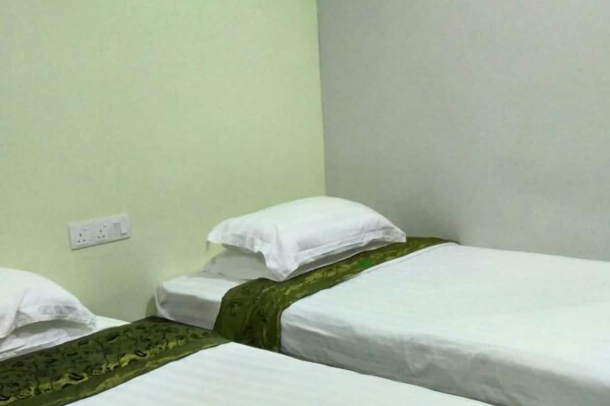 junior suite | desk, iron/ironing board, free wifi