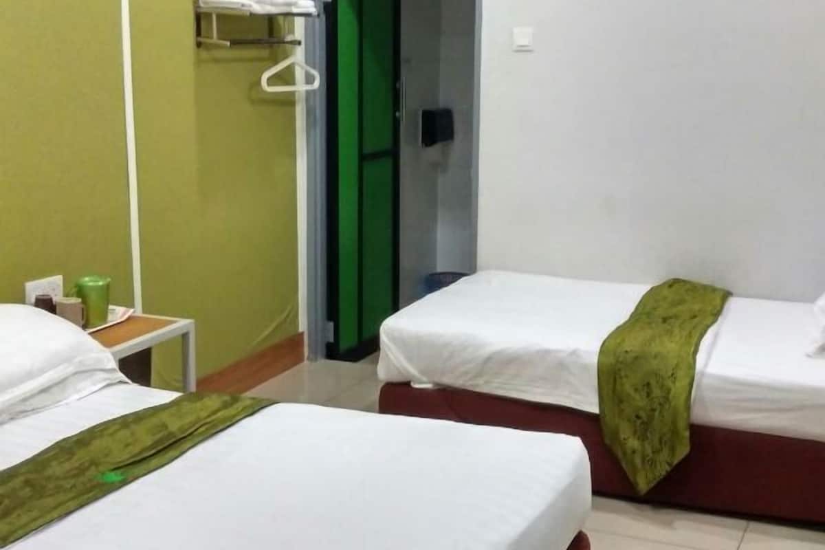 family suite | desk, iron/ironing board, free wifi