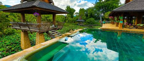 Outdoor pool, sun loungers