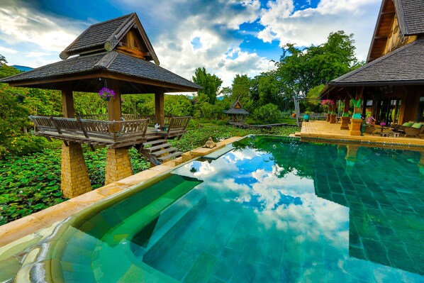 Outdoor pool, sun loungers