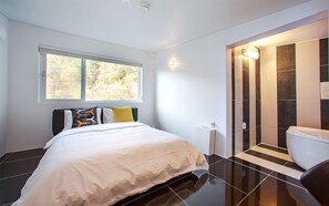 Double Room, Courtyard View, Mezzanine | Free WiFi - Pension Hug (Gapyeong)