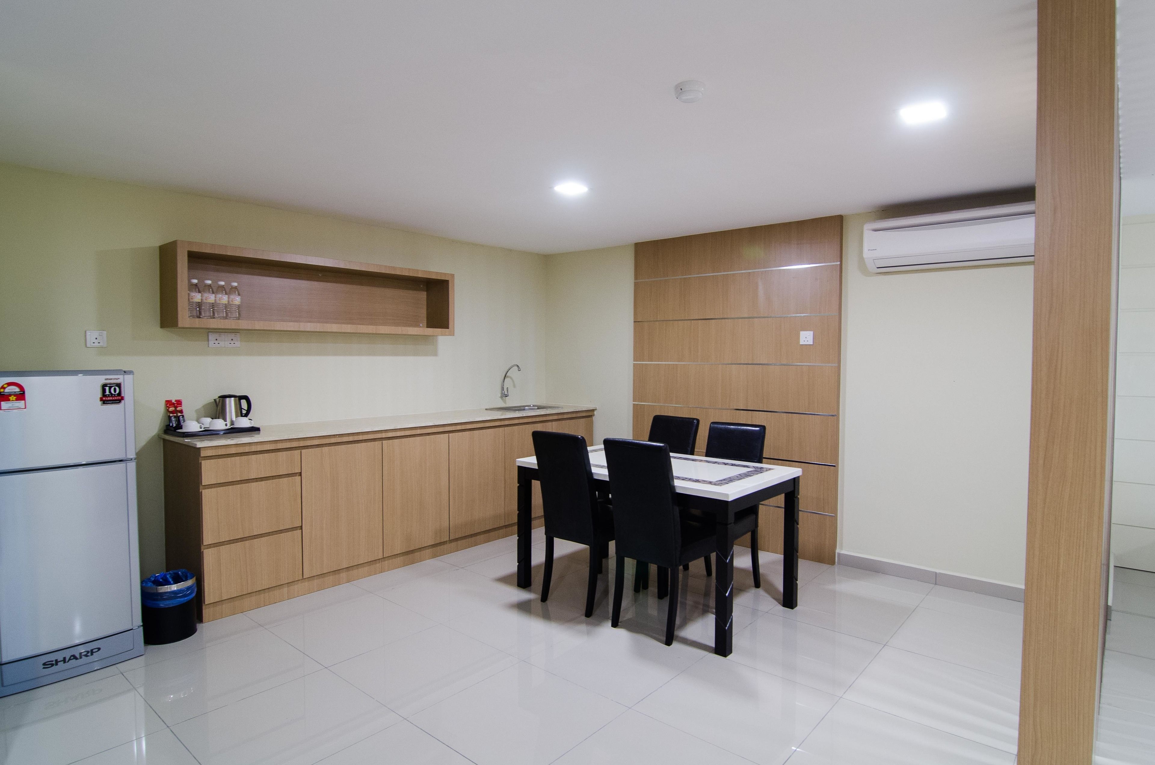 family deluxe room | living area | lcd tv