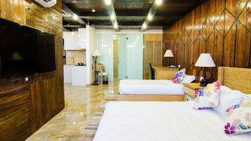 In-room safe, desk, soundproofing, free WiFi