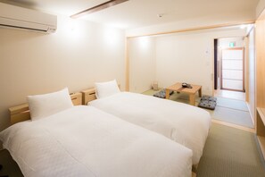 House | 2 bedrooms, in-room safe, desk, iron/ironing board - RESI STAY Anekoji (Kyoto)