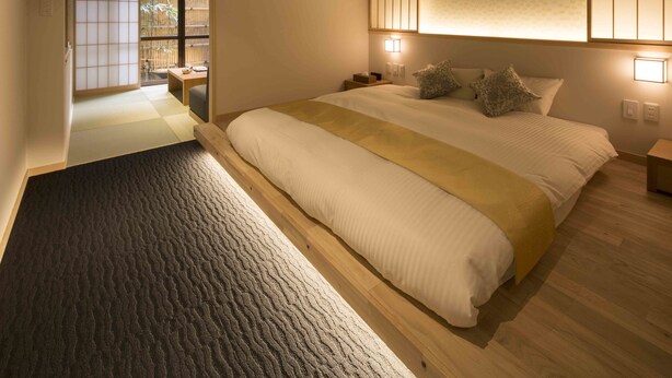 Suite | Premium bedding, down comforters, in-room safe, desk - Resi Stay Gion Shijo (Kyoto)