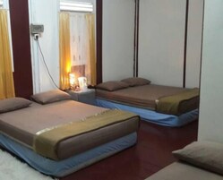 Family Quadruple Room | Iron/ironing board (on request)