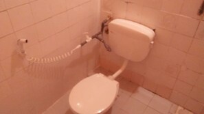 Family Quadruple Room | Bathroom | Shower, free toiletries, hair dryer, towels - Marina Bay Resort & Restaurant Tioman (Tioman Island)