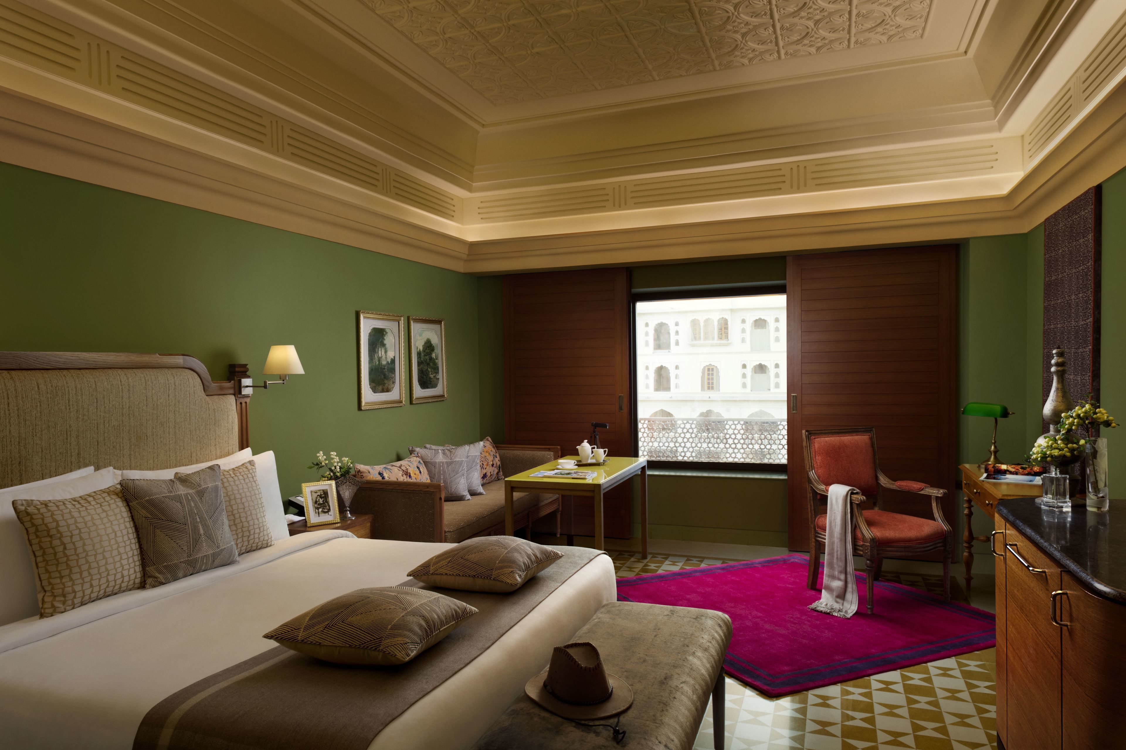 residence room | minibar, in-room safe, desk, soundproofing