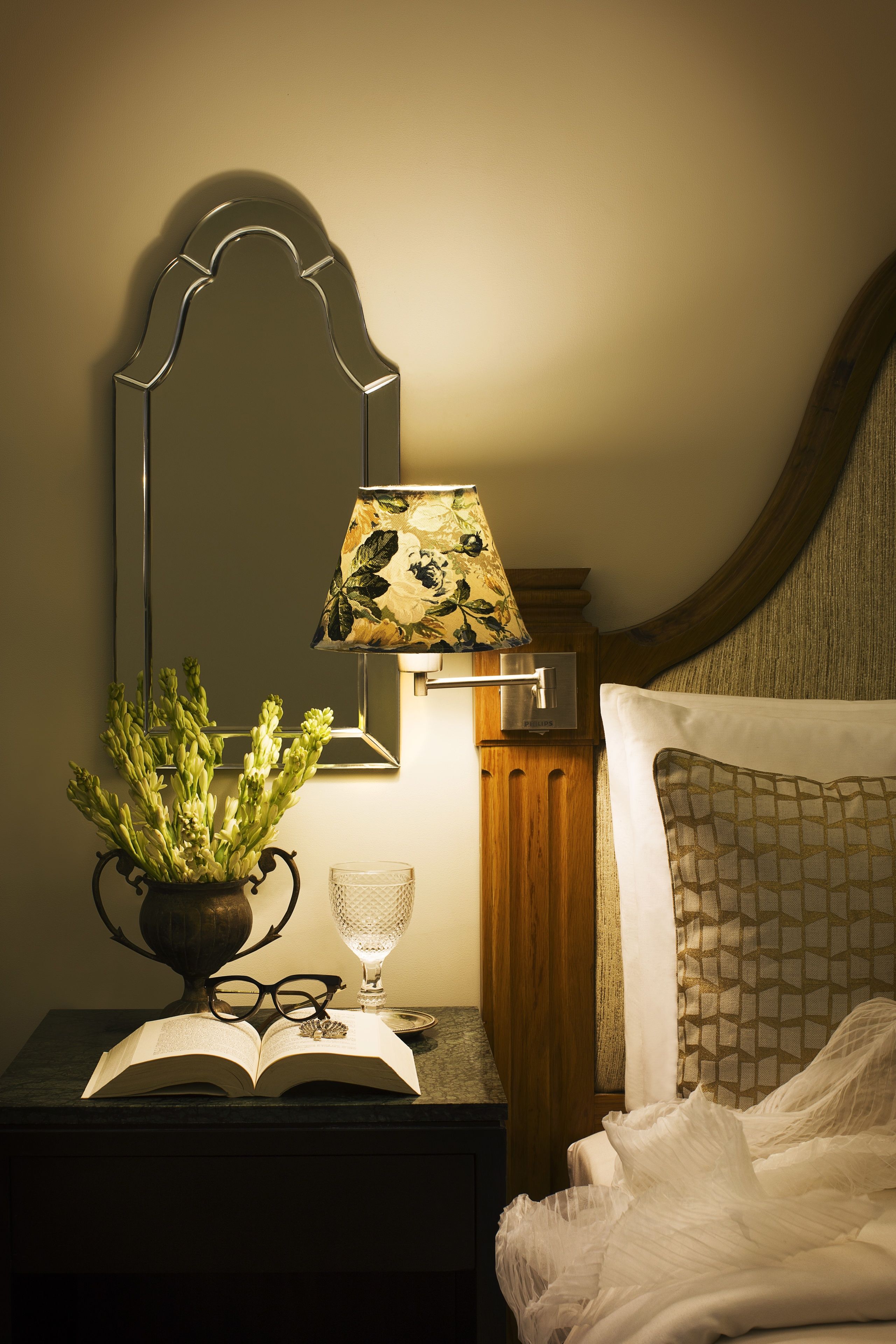 republic suite | minibar, in-room safe, desk, soundproofing