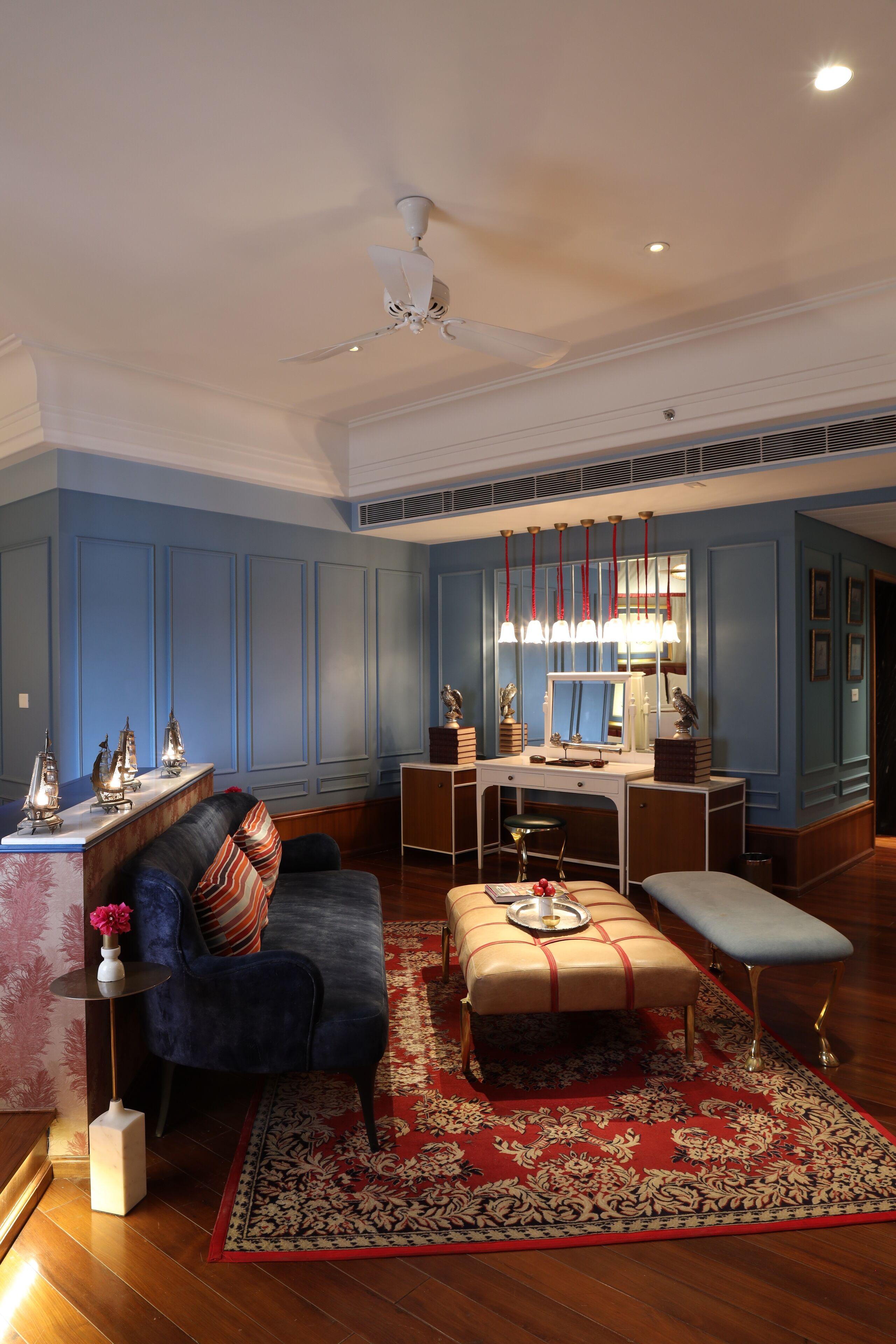 Regimental Room | Living area | Flat-screen TV