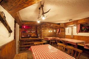 Bar (on property) - Alpenhof Waengle (Waengle)