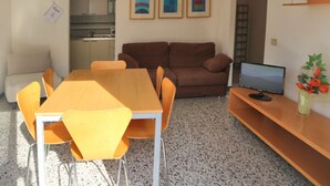 Apartment, 2 Bedrooms | Living room - Letizia (Lignano Sabbiadoro)