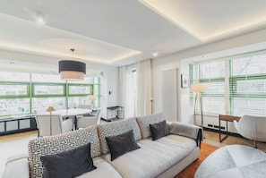 Premium Apartment | Living room | Flat-screen TV - Grand Apartments - Blue Marlin Luxury (Sopot)