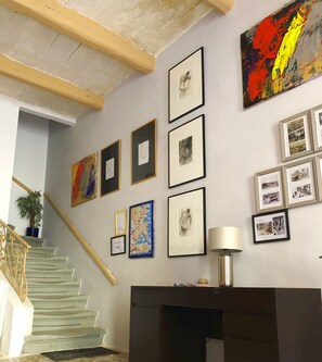 Petit déjeuner complet servi en supplément