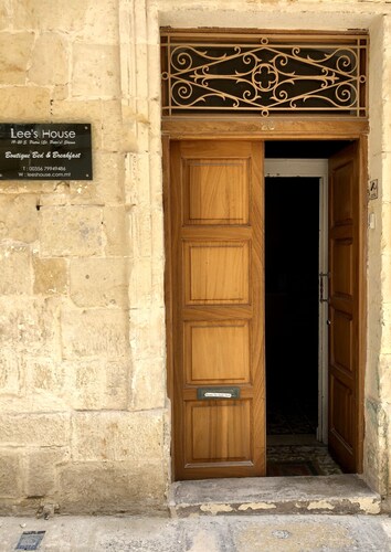 Lee's House Bed & Breakfast Sliema