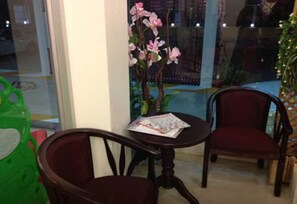 Kawasan tempat duduk lobi