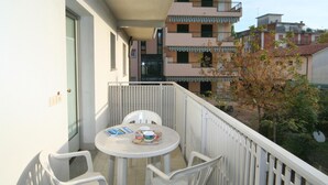 Unclassified image, 2 of 13, button - Vera Sabbiadoro (Lignano Sabbiadoro)