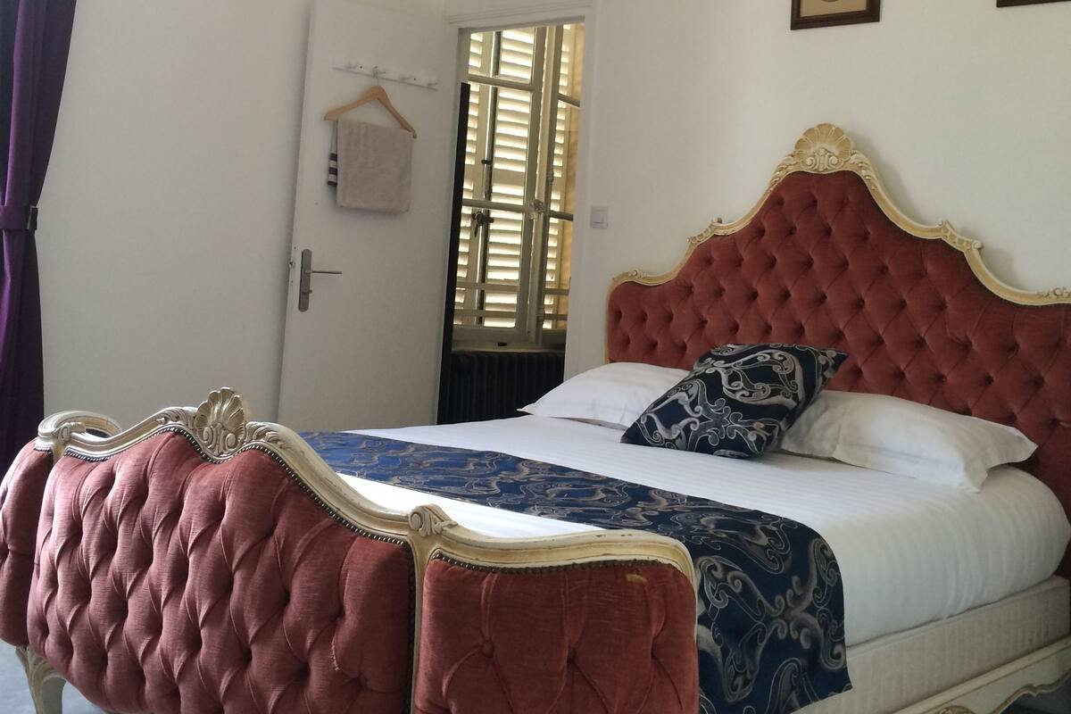 Premium bedding, desk, free WiFi, bed sheets
