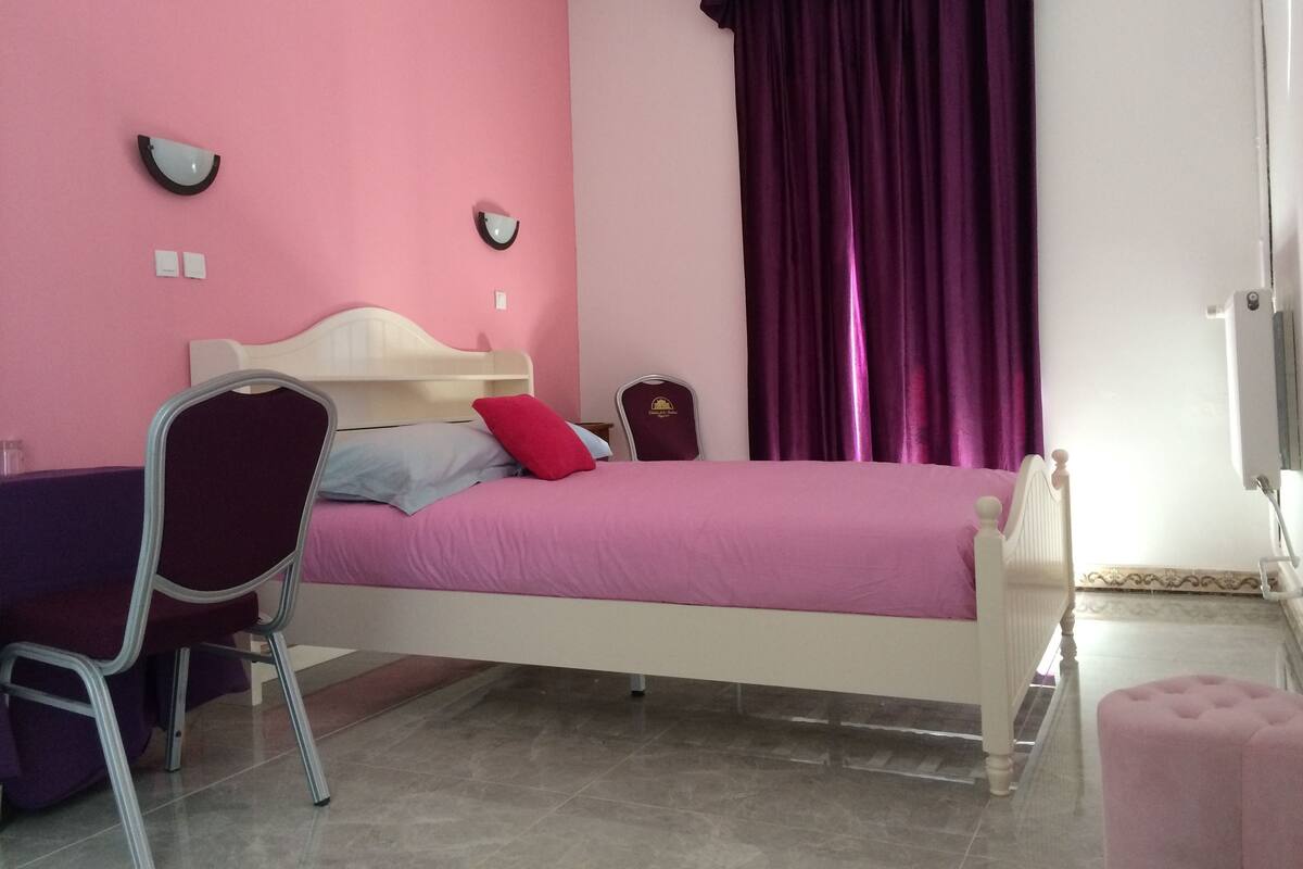 Premium bedding, desk, free WiFi, bed sheets
