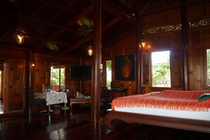 Traditional-Villa, 4 Schlafzimmer | 4 Schlafzimmer, individuell dekoriert, individuell eingerichtet