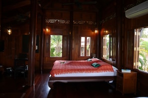 Traditional Villa, 4 Bedrooms | 4 bedrooms, individually decorated, individually furnished, desk - Villa Baan Tukae by Holiplanet (Rawai)