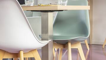 Dagelijks ontbijtbuffet (EUR 14 per persoon)