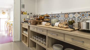 Colazione a buffet a pagamento, servita tutte le mattine