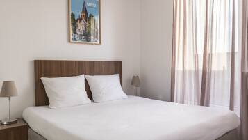 Standaard studio (2 People) | Een bureau, een laptopwerkplek, geluiddichte muren, gratis babybedden