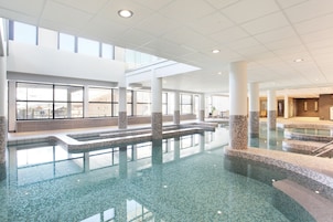 Sauna seca, sauna a vapor