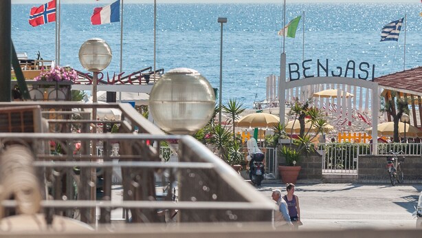 Unclassified image, 1 of 51, button - Hotel Chic (Viareggio)