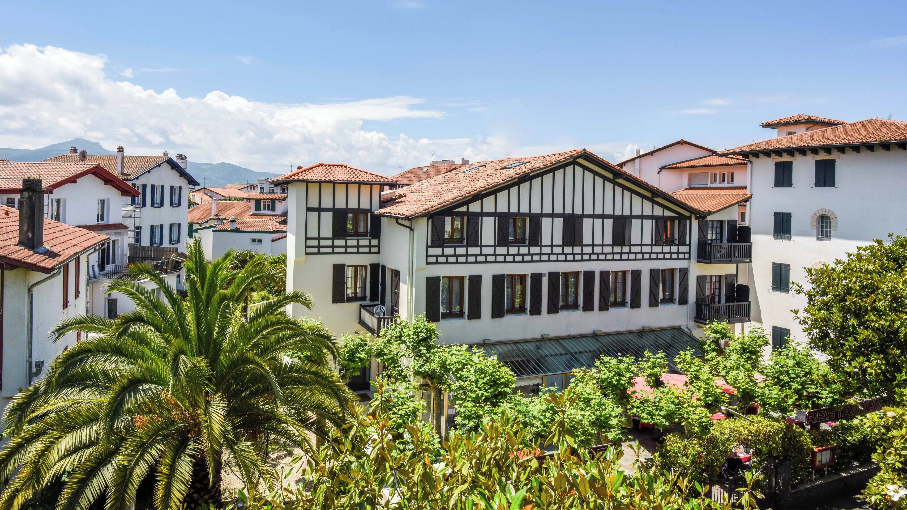 standard quadruple room | city view