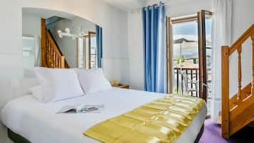 Premium bedding, in-room safe, desk, blackout curtains