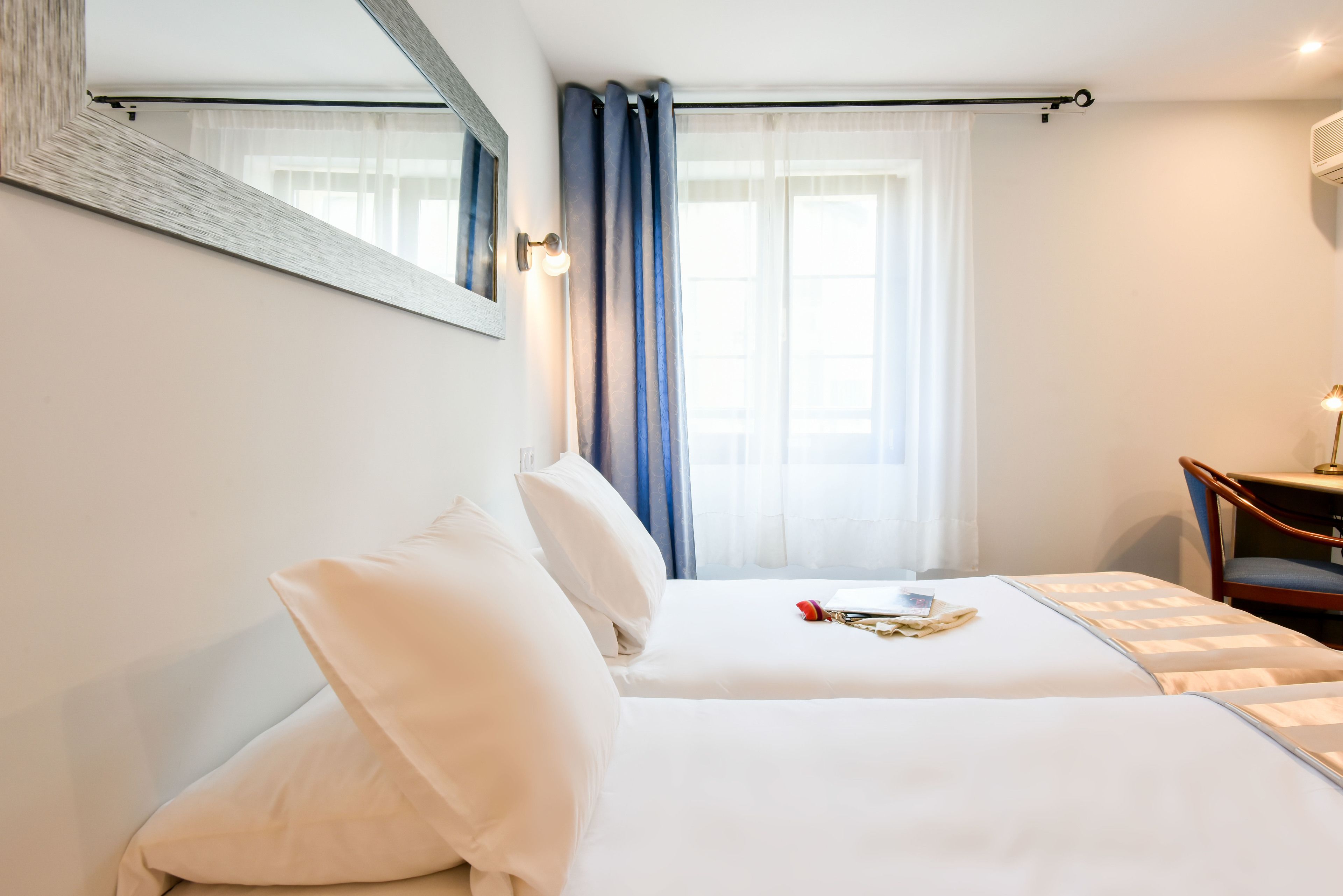 1 bedroom, premium bedding, in-room safe, desk