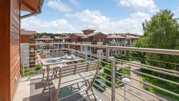 Grand Apartment, 2 Bedrooms (Wypoczynkowa 30 Street) | Terrace/patio