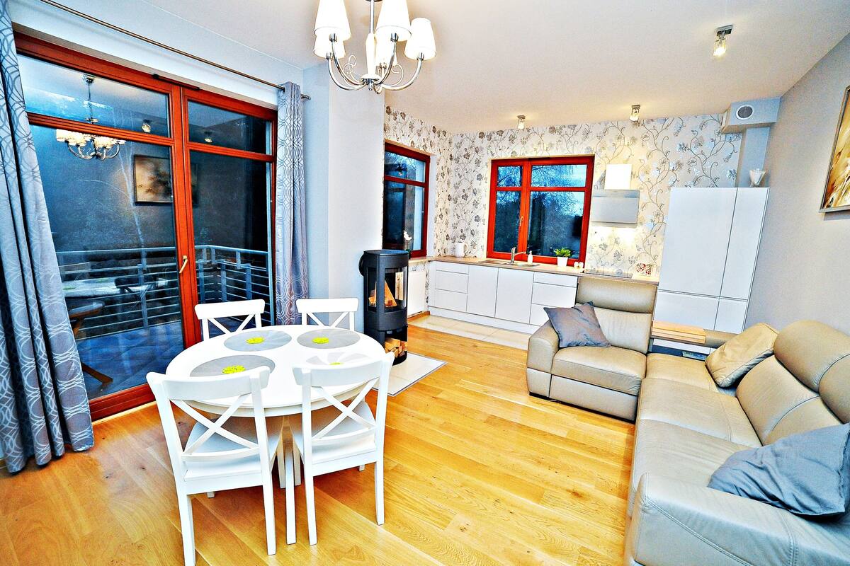 Comfort Apartment, 2 Bedrooms, Balcony (Wypoczynkowa 10A Street) | Living area