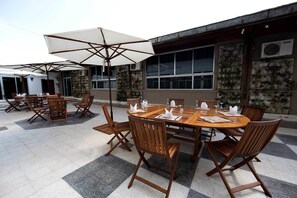 Breakfast served, local and international cuisine, al fresco dining