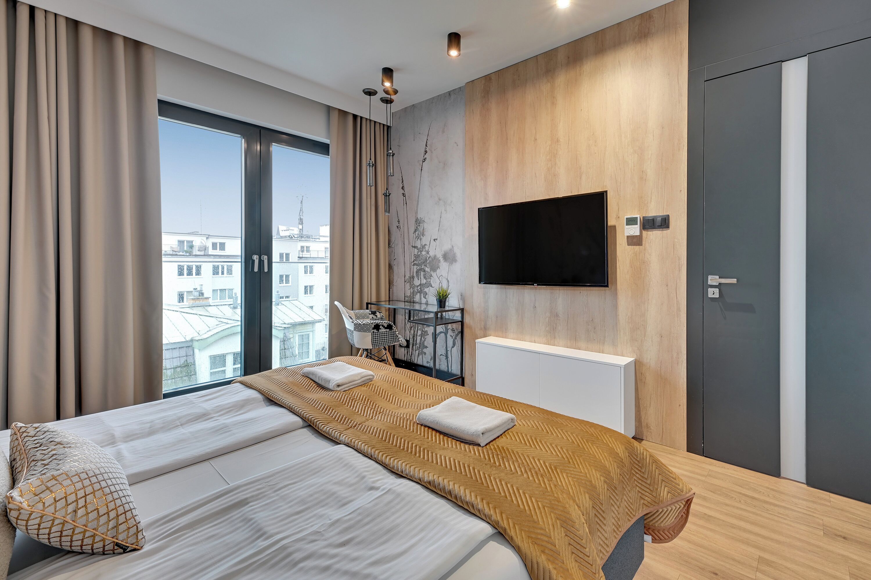 deluxe apartment | individually decorated, individually furnished, soundproofing