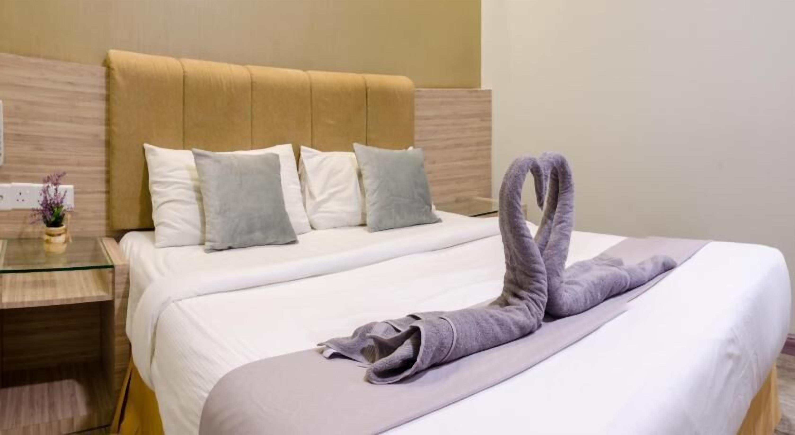 Safe på rommet, skrivebord, lydisolert og strykejern/-brett