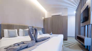 Studio Room | In-room safe, desk, soundproofing, iron/ironing board