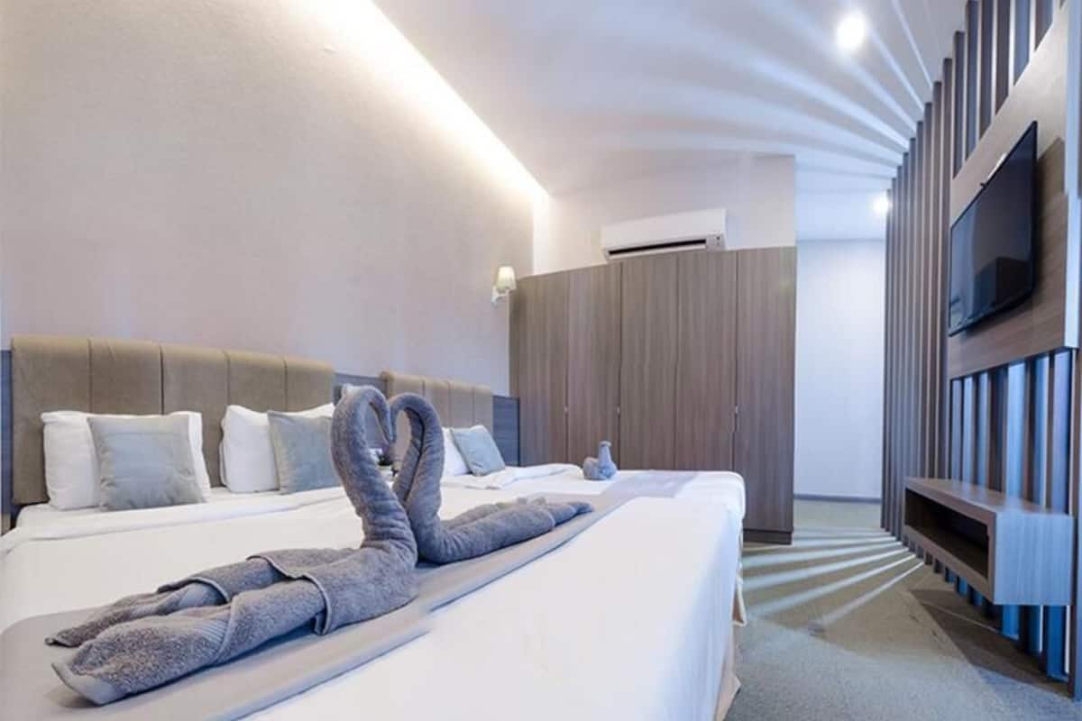 In-room safe, desk, soundproofing, iron/ironing board