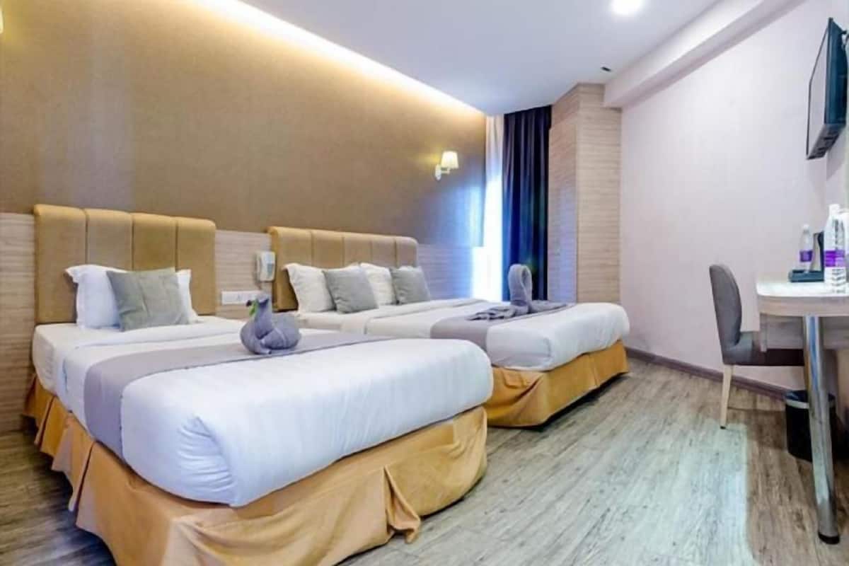 In-room safe, desk, soundproofing, iron/ironing board