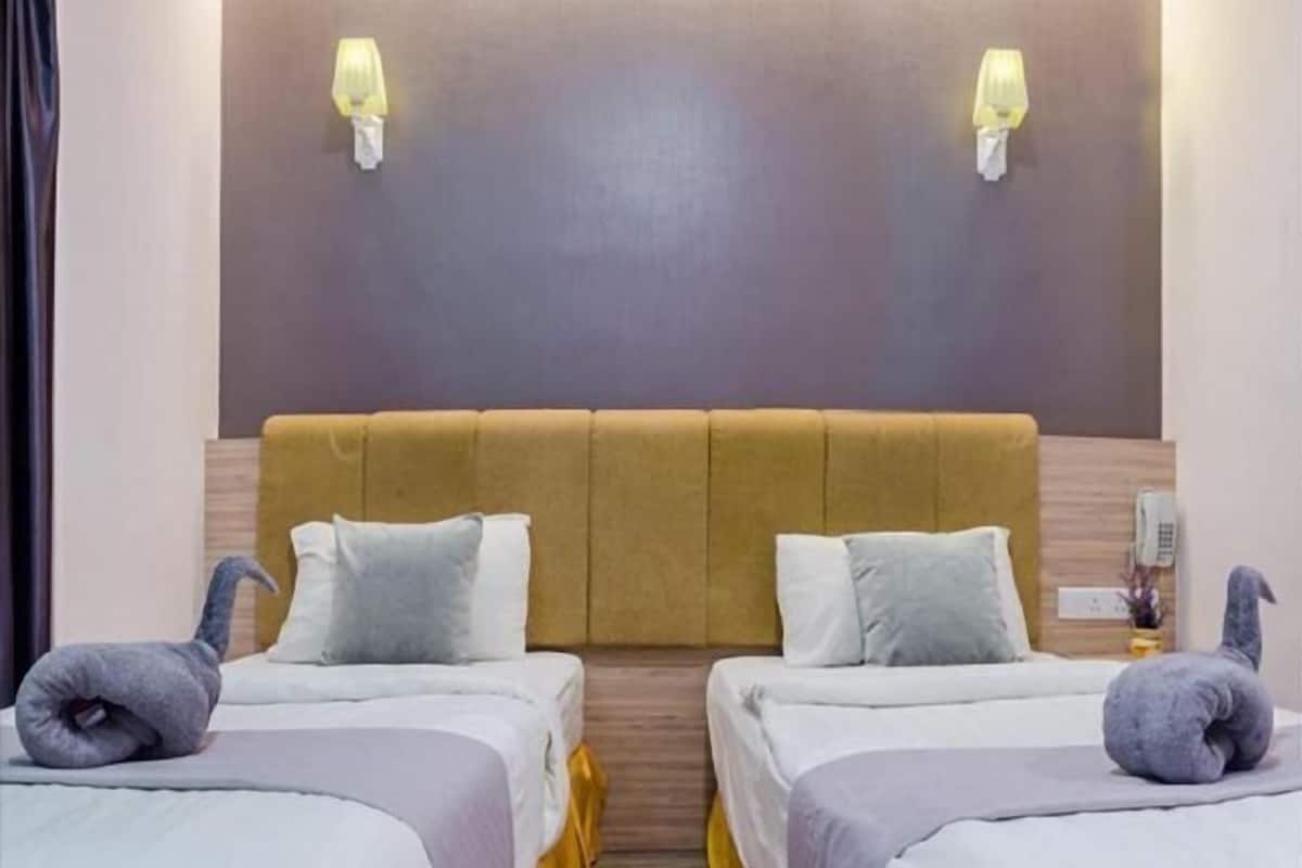 1 bedroom, in-room safe, desk, soundproofing