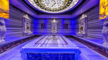Sauna, hot tub, steam room, Turkish bath/hammam, body scrubs