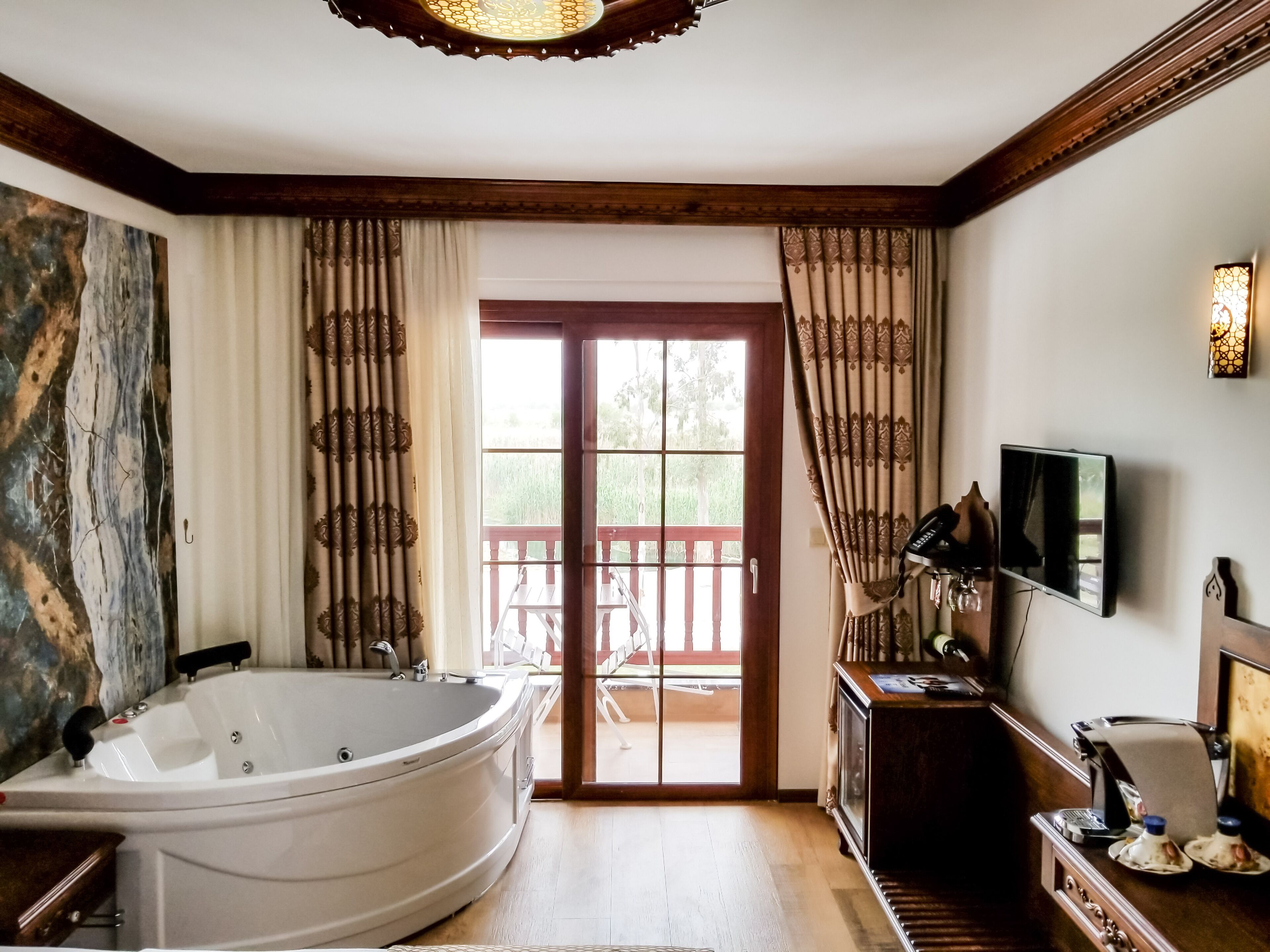 superior double room | premium bedding, minibar, in-room safe, desk