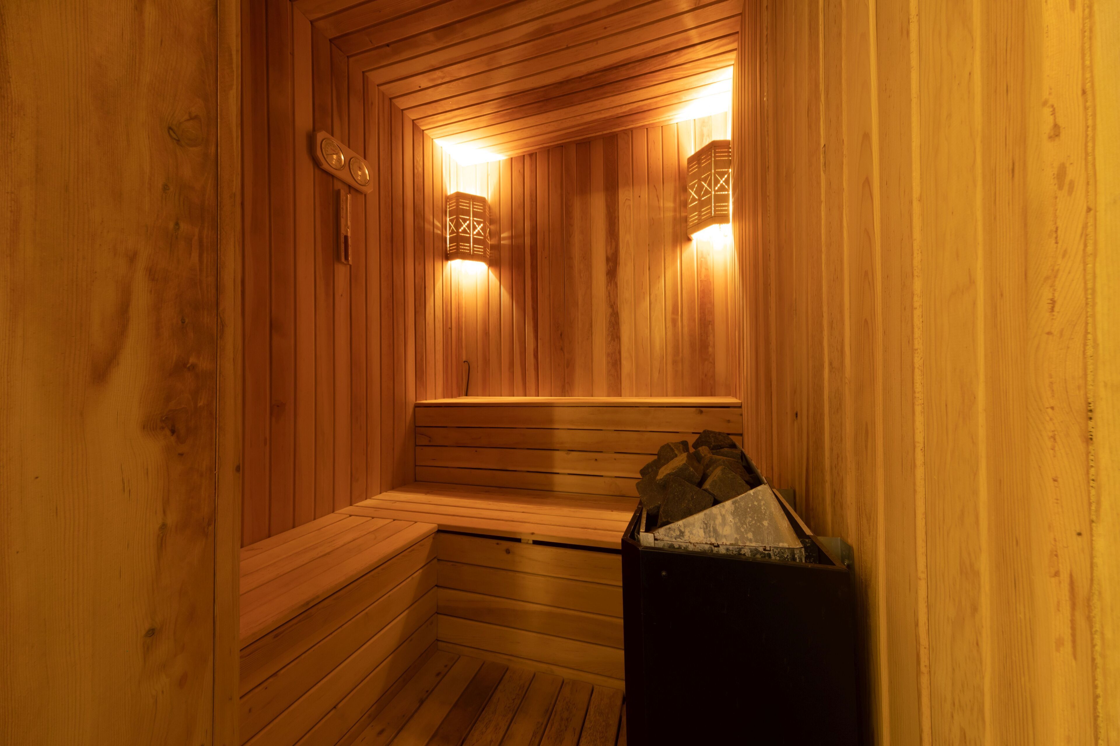 classic suite | premium bedding, minibar, in-room safe, desk