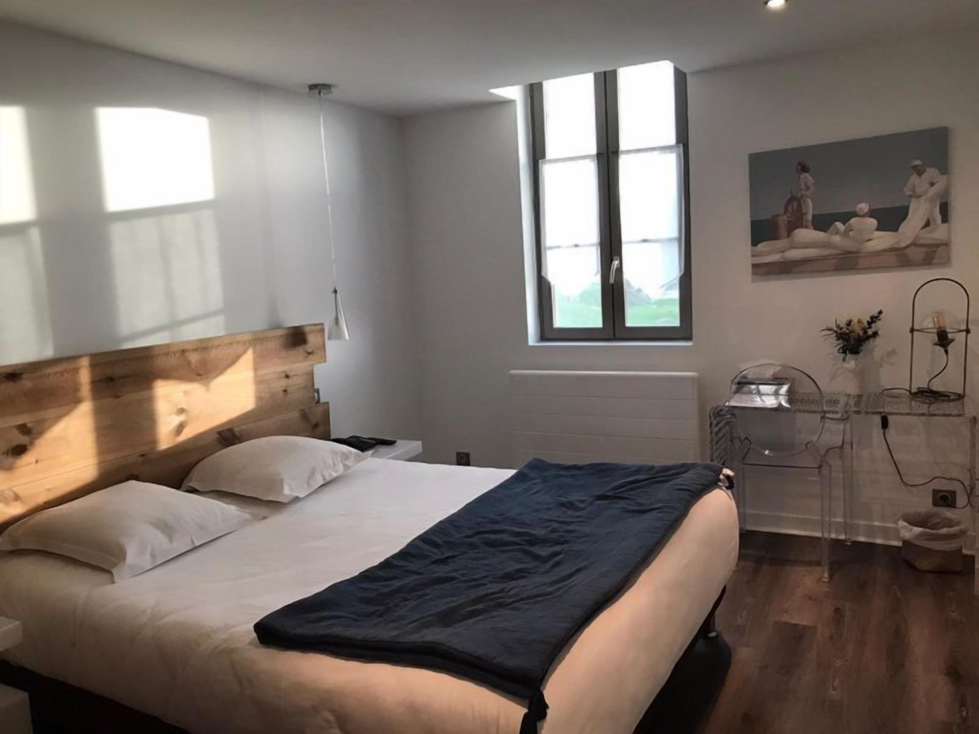 Austerlitz Room | Desk, soundproofing, iron/ironing board, free WiFi