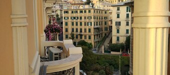 Victoria House Hostel