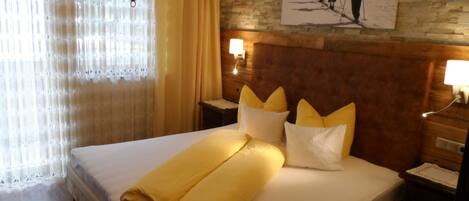 Apartment, 2 Bedrooms, Balcony | Soundproofing, free cribs/infant beds, rollaway beds, WiFi