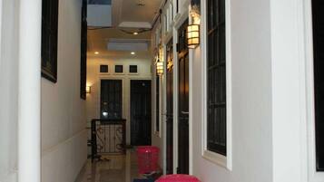 Lorong